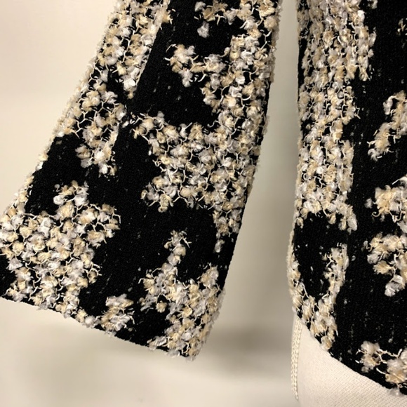 St John Floral Blossom Textured Knit Open Jacket - Picture 4 of 8